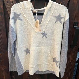 NWT Hem & Thread Star Pullover Sweater